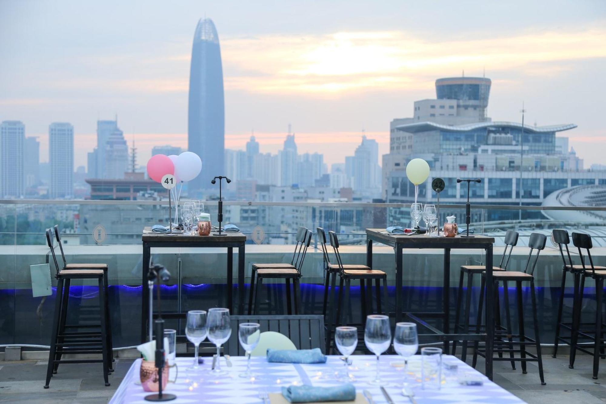 Intercontinental Jinan City Center By Ihg Exteriör bild