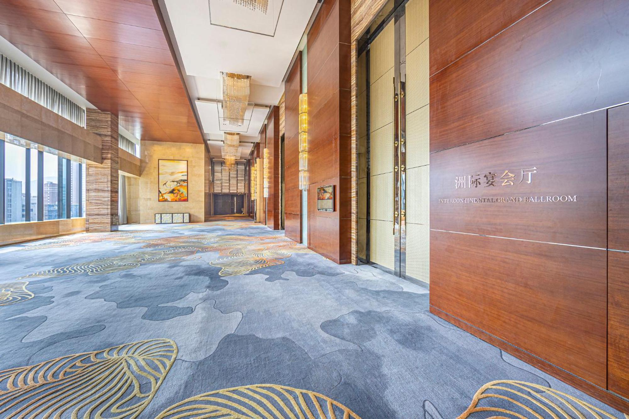Intercontinental Jinan City Center By Ihg Exteriör bild