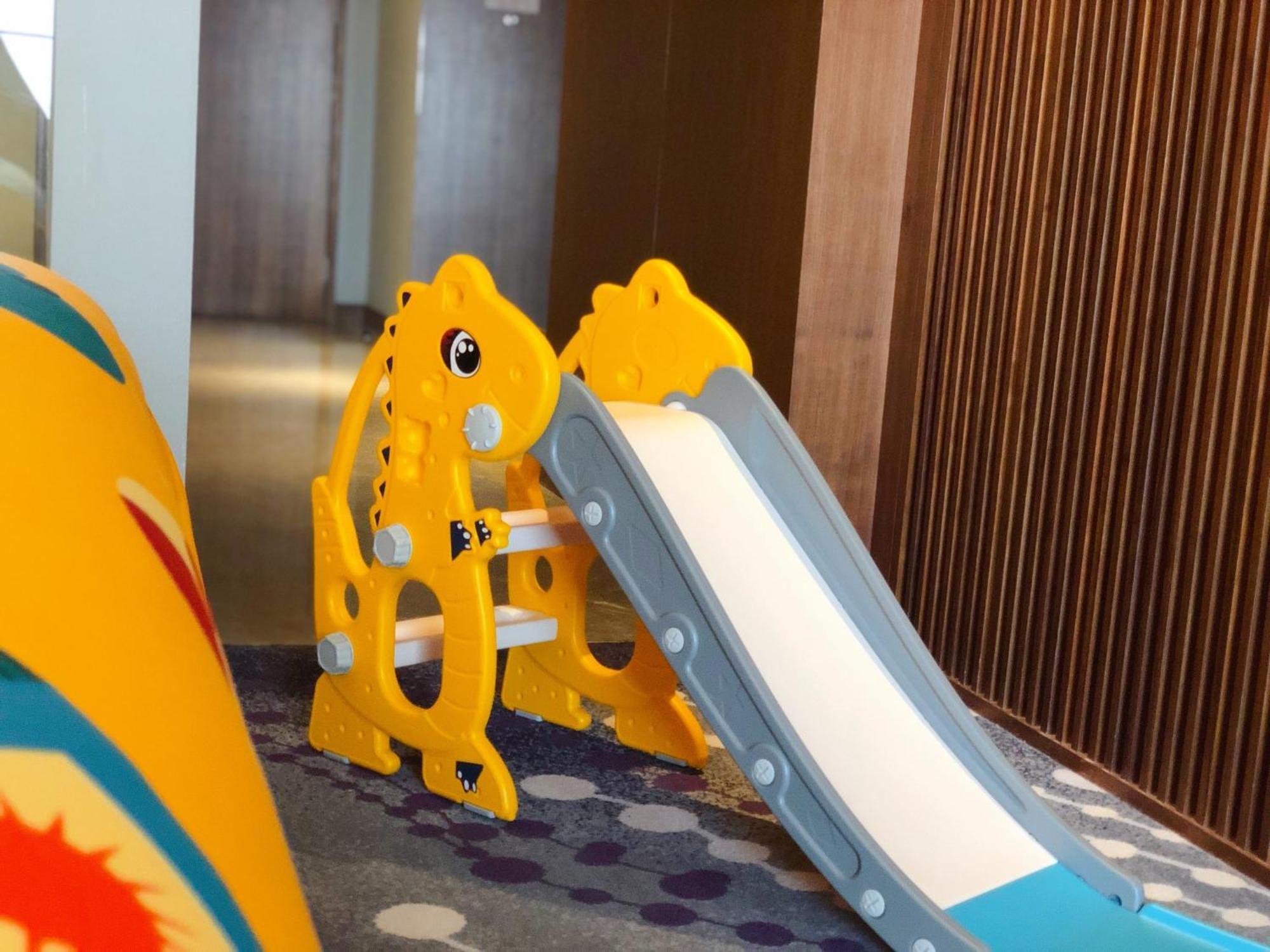 Intercontinental Jinan City Center By Ihg Exteriör bild