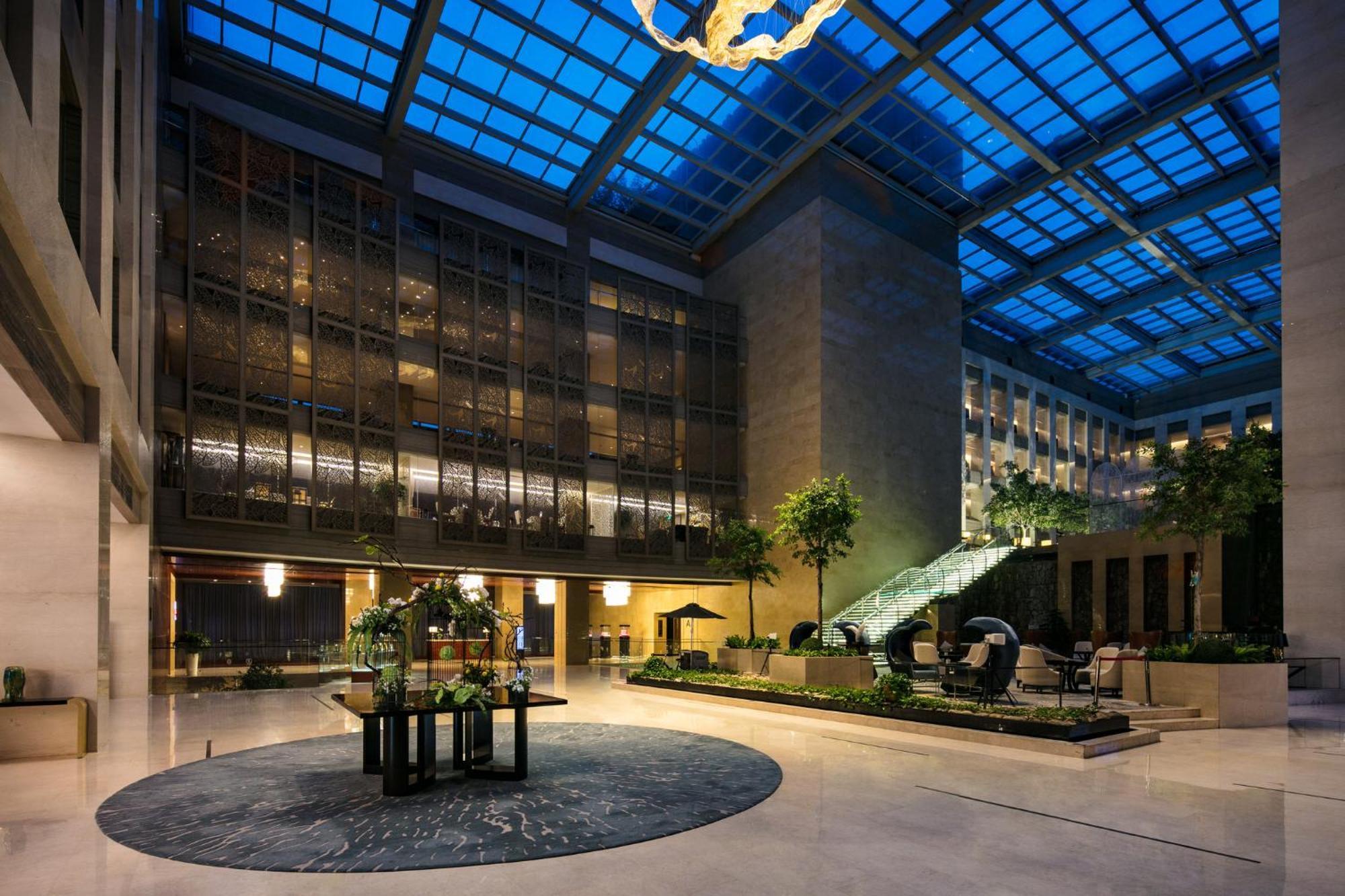 Intercontinental Jinan City Center By Ihg Exteriör bild