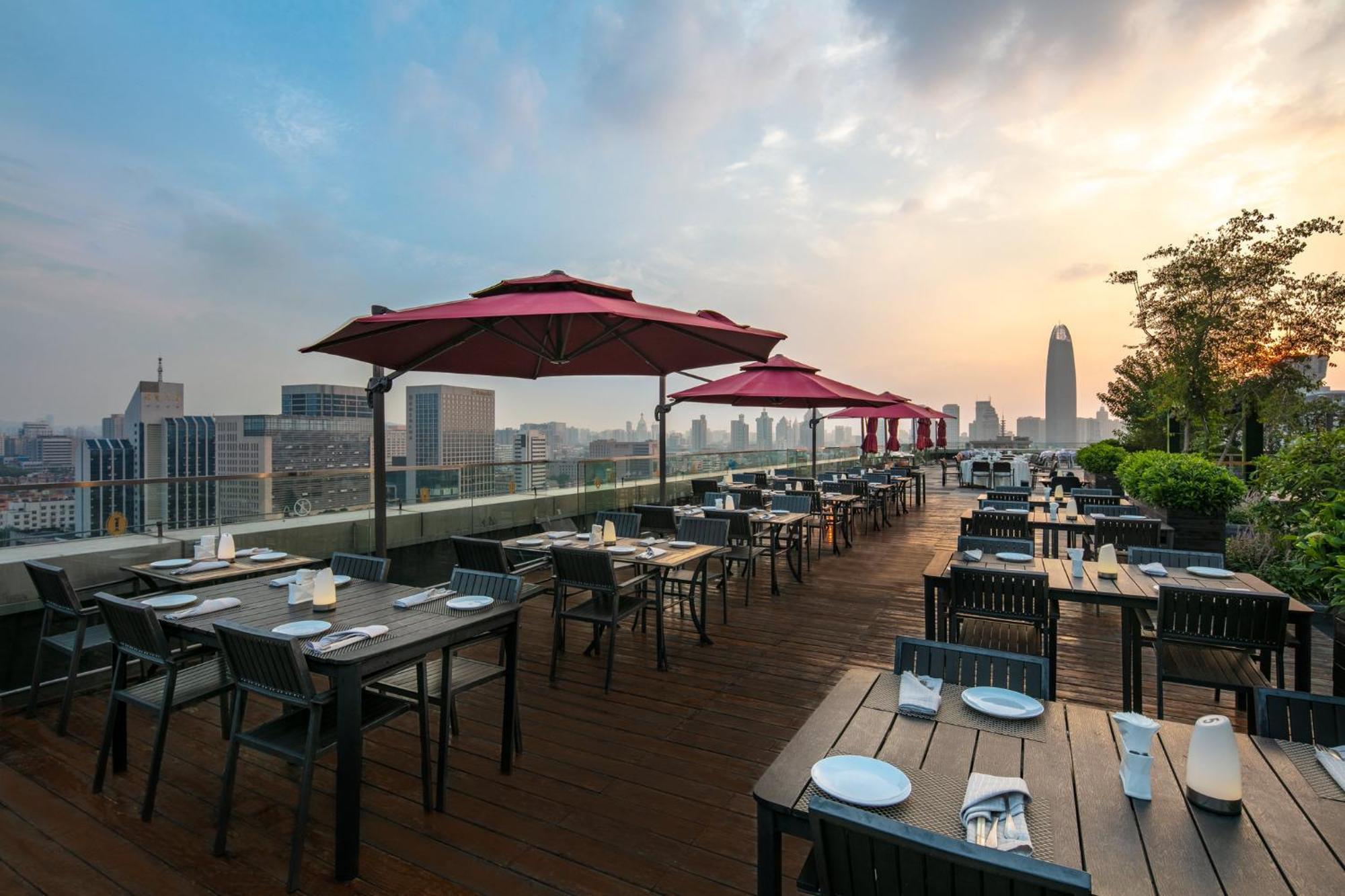 Intercontinental Jinan City Center By Ihg Exteriör bild